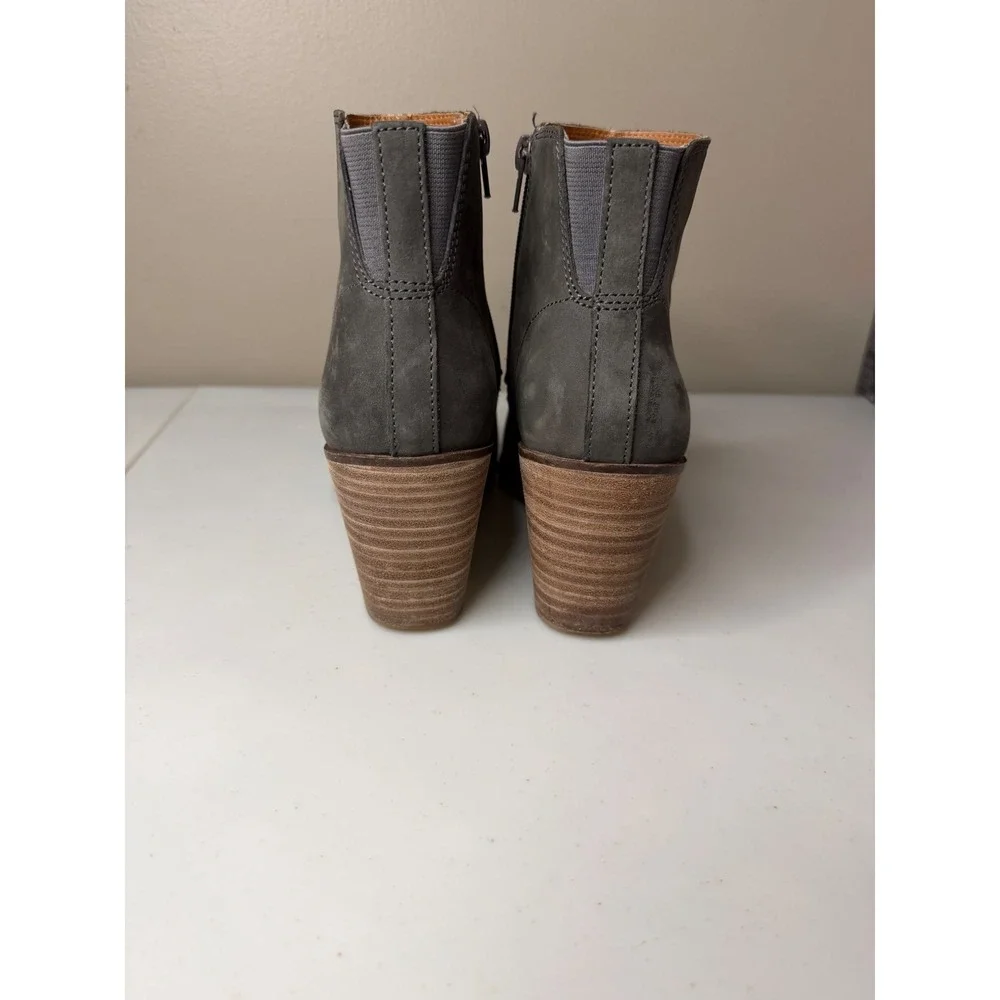 Lucky Brand Zanta Wedge Ankle Booties 9 Storm Gray Nubuck Leather Zip